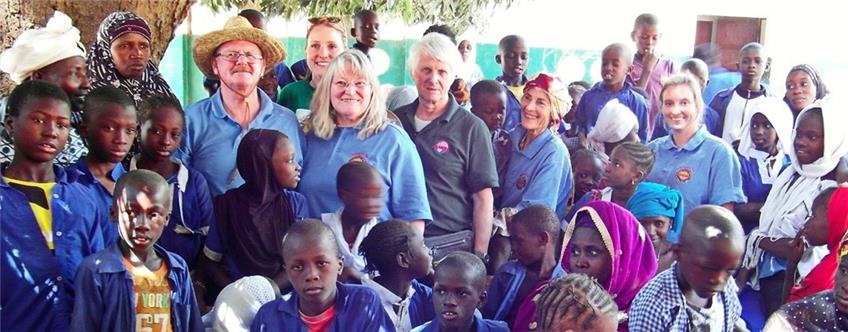 Freude in Gambia ist groß: Verein verteilt Hilfsgüter