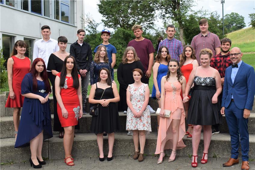 Meßstetter Burgschüler feiern den Abschluss ihrer Schulzeit mit Gästen