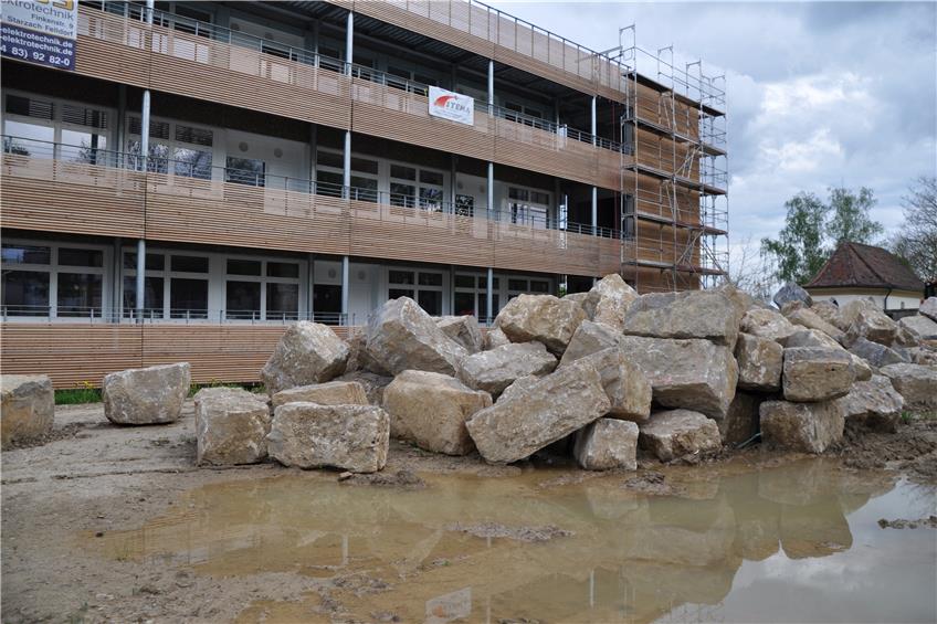 Neun Millionen Euro für Bildung: Rosenfelder Schul-Baustelle noch vor Weihnachten fertig