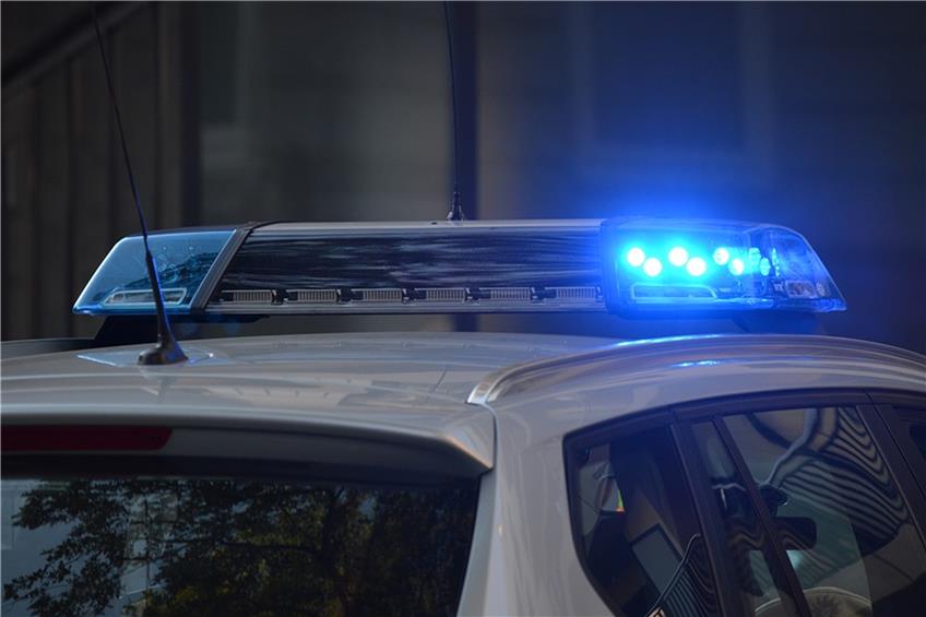 Audi-Fahrer nickt ein: Unfall mit drei Schwerverletzten zwischen Neukirch und Schömberg