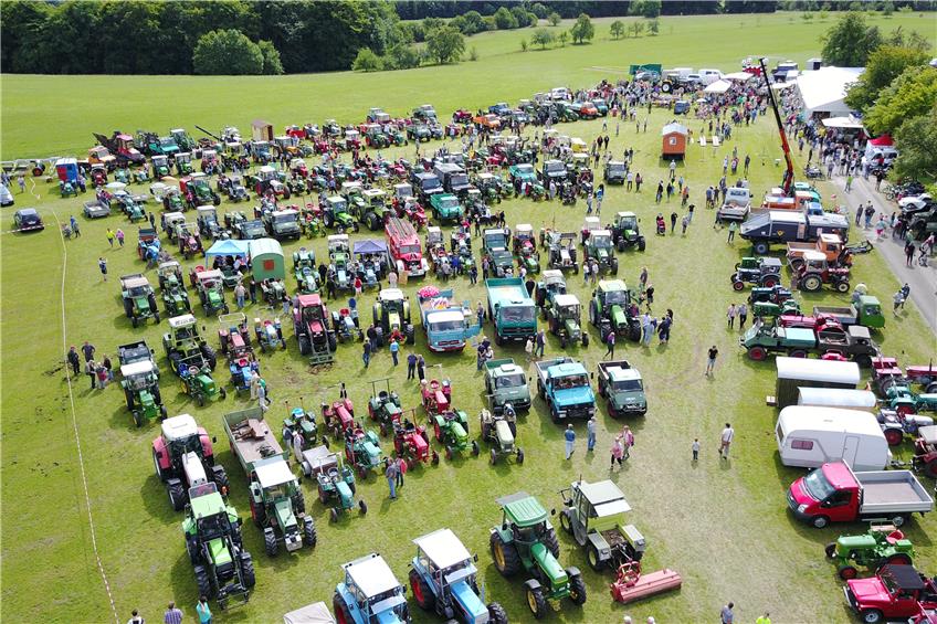 Traktoren, Schlepper, Unimogs und Oldtimer werden am 18. August in Burgfelden erwartet