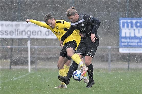 Schneefall führt zu Absagenflut: Nur wenige Partien steigen im Fußballbezirk