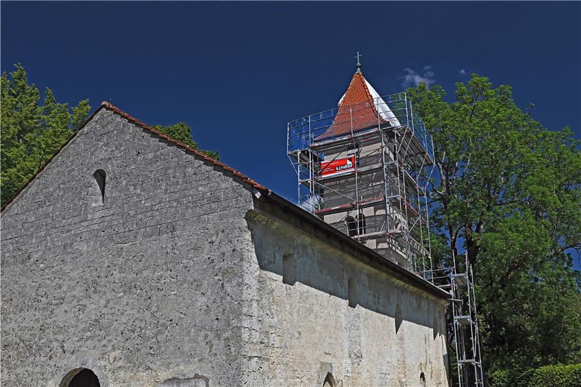 Denkmalpflege: Im Turm der Burgfelder Michaelskirche muss eine Stütze ausgetauscht werden