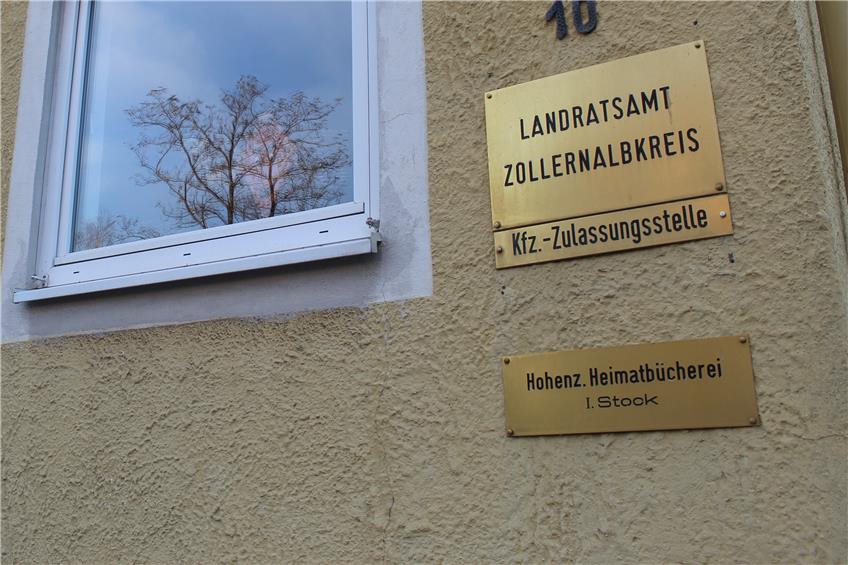 KFZ-Zulassungsstelle in Hechingen soll geschlossen werden – Entscheidung fällt im Kreistag