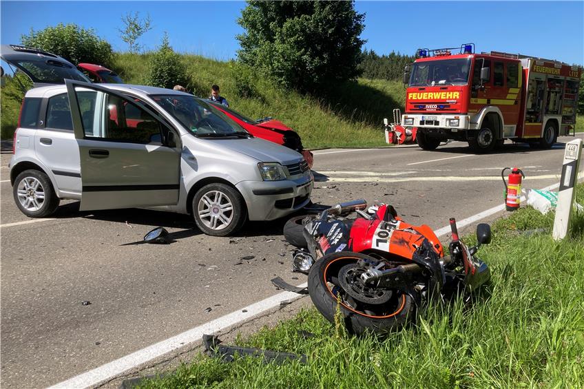 Nach schwerem Unfall zwischen Bitz und Ebingen: Autofahrerin stirbt in Klinik