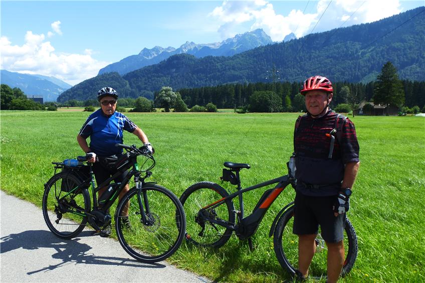 280 Kilometer in vier Tagen auf dem Fahrrad: Zwei 83-jährige Rosenfelder auf großer Tour