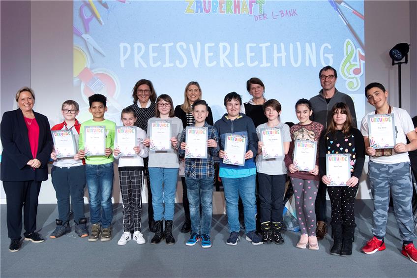 Klasse 5 der Wilhelm-Hauff-Schule Albstadt erhält den 2. Preis beim Wettbewerb der L-Bank