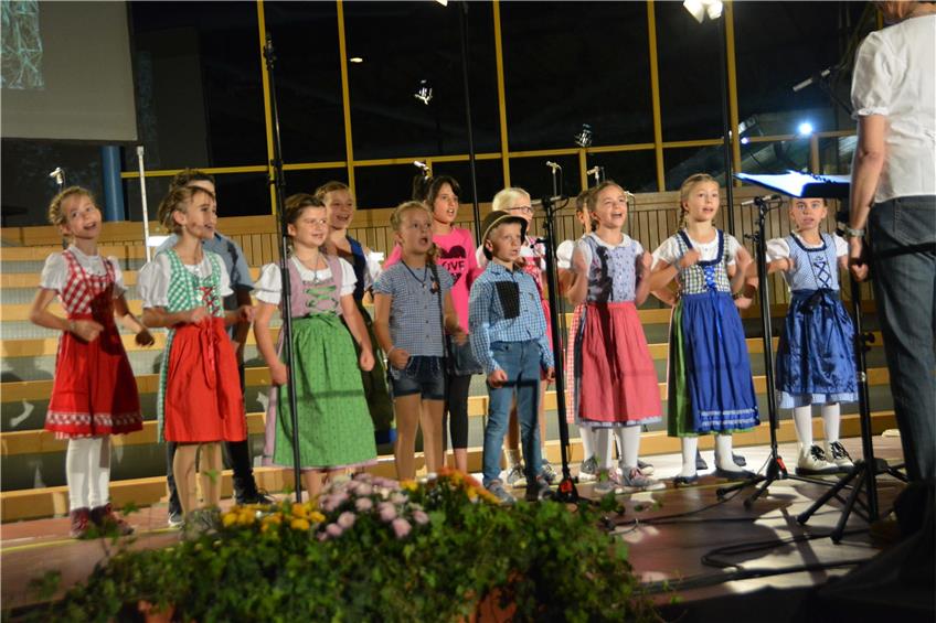 Wunderbarer Chorgesang: Gesangverein Eintracht begeistert Zuhörer in der Schlossparkhalle