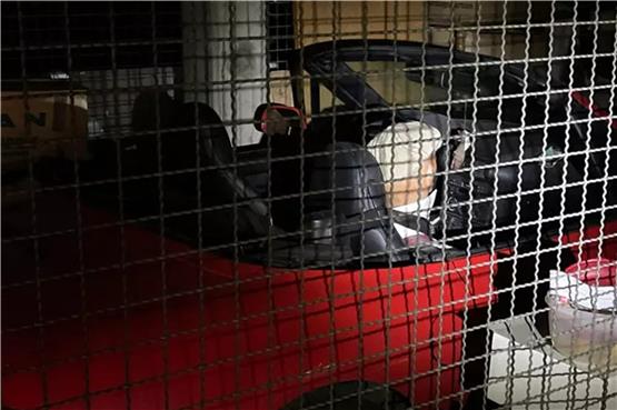 Polizeieinsatz in Rottweil: Schaufensterpuppe auf Beifahrersitz wird für Leiche gehalten