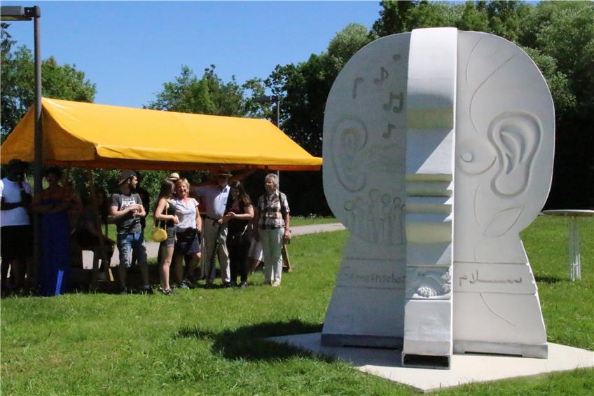 Tonnenschwere Skulptur als neues Highlight für Balingen