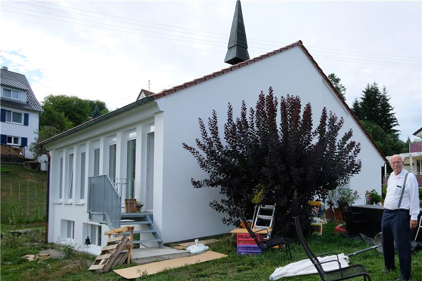 Wohnen im Gotteshaus: Margarethe Goth und Diederich Lüken beziehen die Streichener Kirche