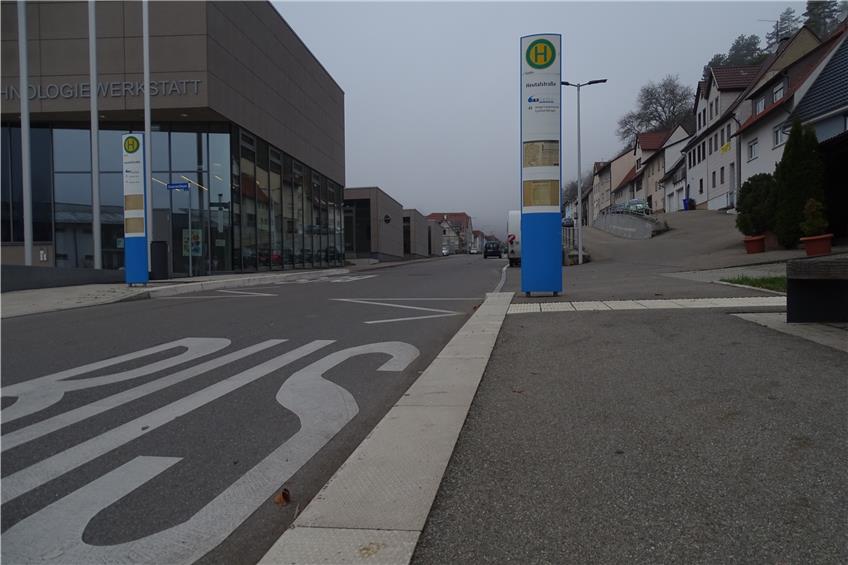 Haltestellen ohne Barrieren: Die Stadt Albstadt krempelt die Ärmel hoch und investiert