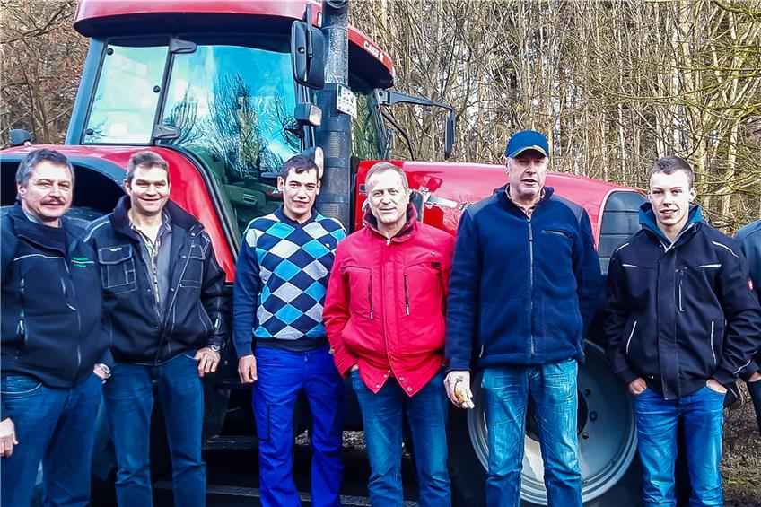 In einer Reihe mit 2500 Traktoren: Landwirte vom Kleinen Heuberg demonstrieren in Stuttgart