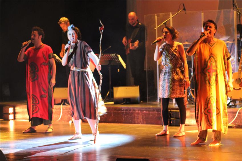 Von Abba bis Sissi: Die Musicalladies rocken die Balinger Stadthallenbühne