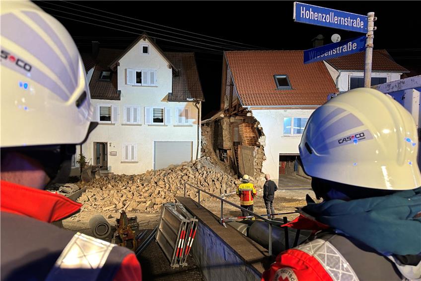 Hauseinsturz in Sickingen: Muss sich der Baggerfahrer verantworten?
