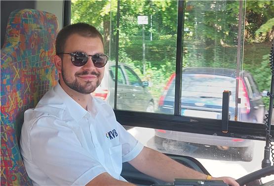 Vom kleinen Busplanprofi zum großen Omnibusfahrer: Julius Jäger aus Sigmaringen lebt seinen Traum