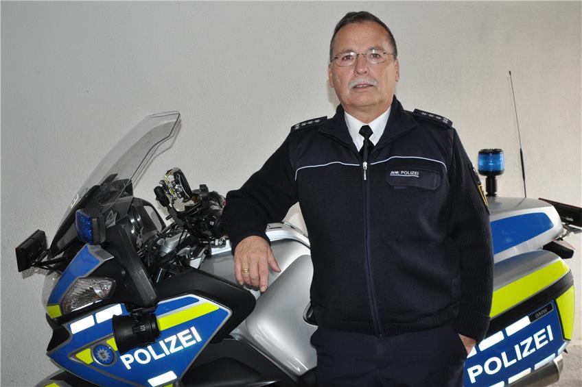 44 Jahre Blaulicht als Berufung: Der Leiter der Balinger Verkehrspolizei Gerhard Mozer tritt ab
