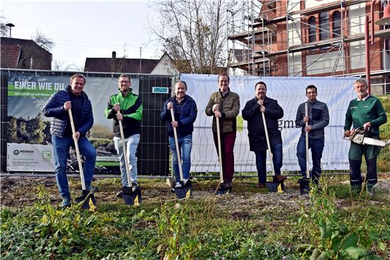 340.000-Euro-Projekt startet: Symbolischer Spatenstich für den neuen Dorfplatz in Hossingen
