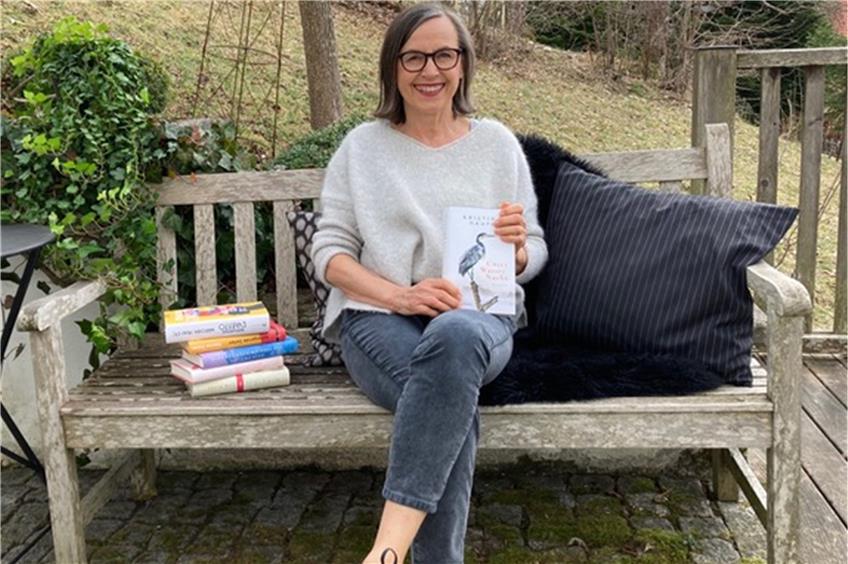 Jeden Monat ein neues Albstädter Büchersofa: Ursula Baumgärtner stellt Lieblingsbücher vor