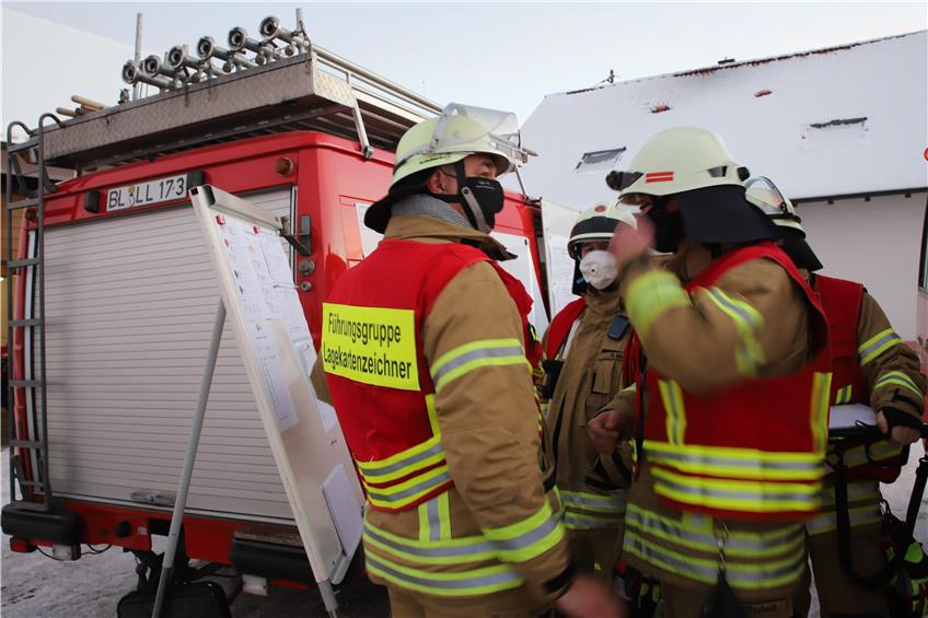 Brand zerstört Wohnhaus in Tanneck: Feuerwehr im Großeinsatz