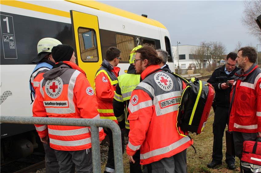 Zugunfall in Bisingen: Mann von Interregio erfasst – Fahrgäste stehen unter Schock
