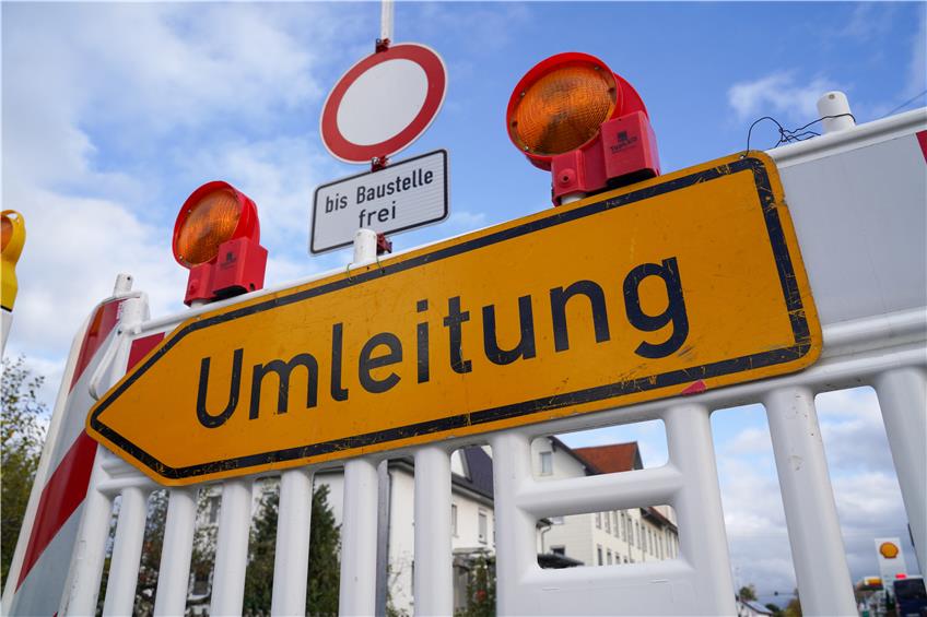 Landratsamt lässt B463 zwischen Laufen und Weilstetten vier Tage lang halbseitig sperren