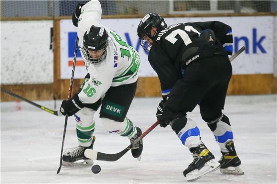 Eishockey-Landesliga: Balinger Eisbären ringen die Black Eagles Reutlingen nieder