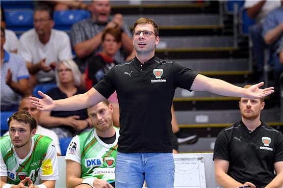 „Müssen demütig bleiben“: Berlin-Coach Jaron Siewert reist mit viel Respekt nach Balingen