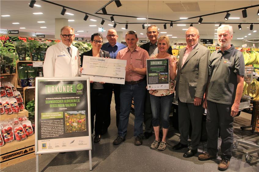 Naturschutzprojekt der Geislinger Albvereinsortsgruppe wird von Edeka Südwest unterstützt