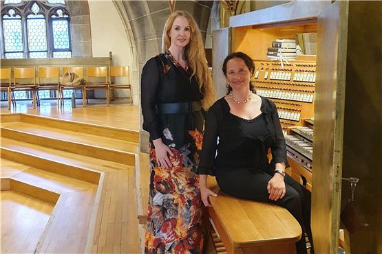 „Orgel plus Sopran“: Abendkonzert in der Balinger Stadtkirche begeistert das Publikum