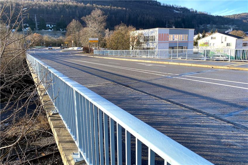 Albstadt buddelt an Brücke und Bahnhof: In Ebingen laufen gleich mehrere 
Bauprojekte an
