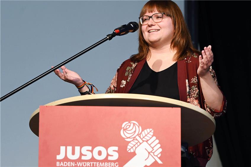 Lara Herter aus Albstadt in den Bundesvorstand der Jusos gewählt