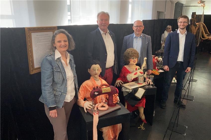 Das Tailfinger Maschenmuseum lässt zu seinem 25. Geburtstag Alraunes Puppen tanzen