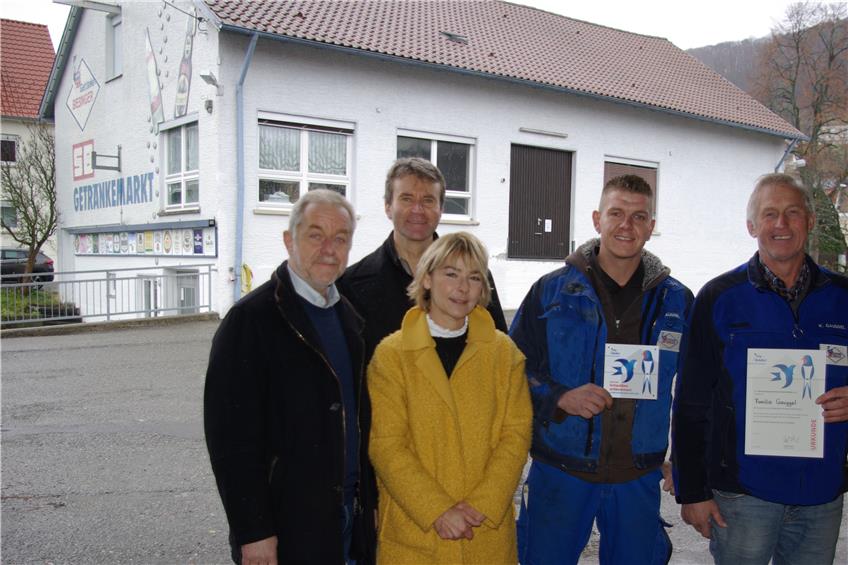 NABU-Ortsgruppe Albstadt ist begeistert über den „Hotspot für Mehlschwalben“