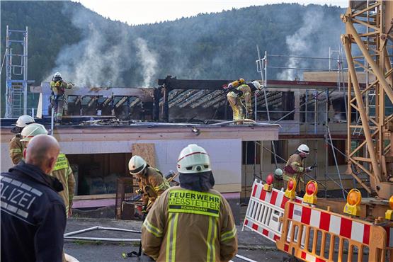 Nach Feuer in Holzhaus-Neubau in Nusplingen: Brandursache noch nicht bekannt