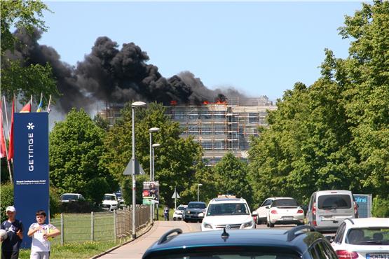 Haben Lötarbeiten den Bentley-Neubau in Hechingen in Brand gesteckt?