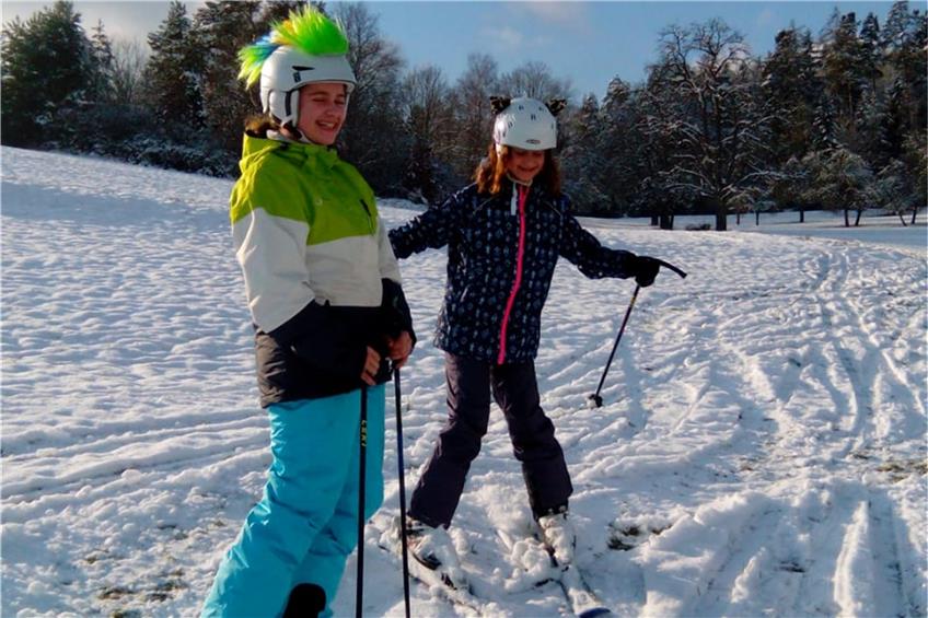 Wintersport mit Antrieb: In Heiligenzimmern werden die Papas in Coronazeiten kreativ