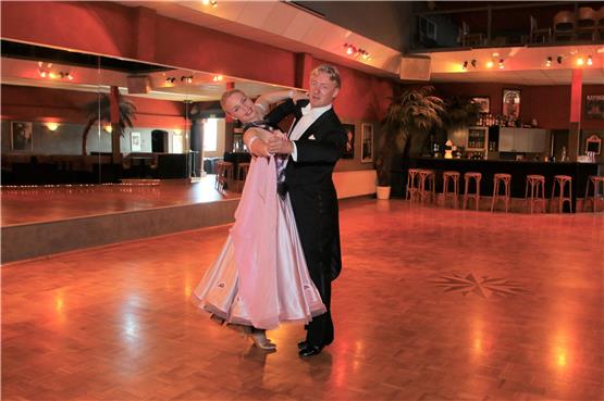 30 Jahre Tanzschule Grom: Tag der offenen Tür in Ebingen am 15. September