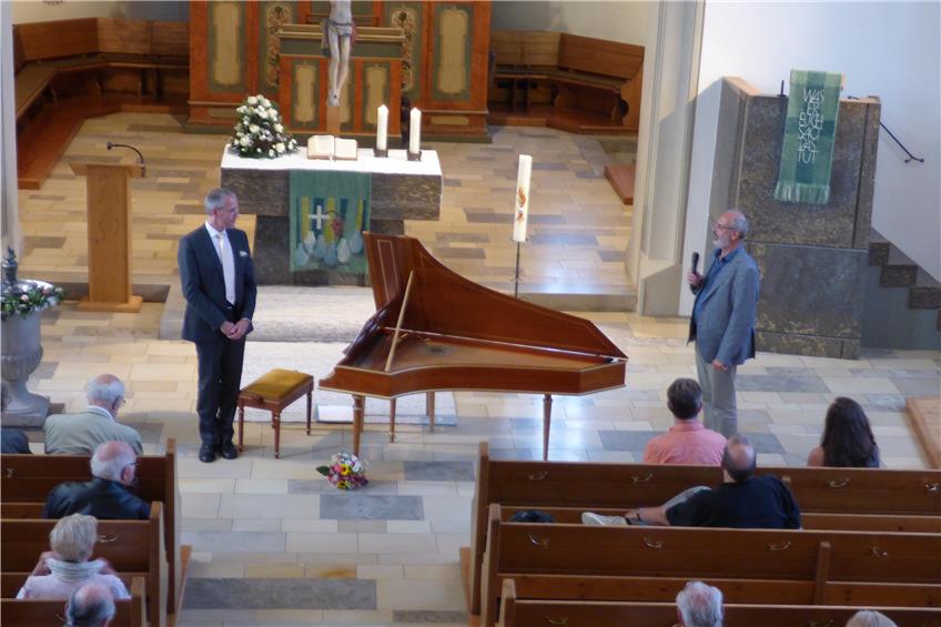 „Balsam für die Seele“: Christoph Schanze begeistert in Ostdorf mit virtuoser Cembalo-Musik