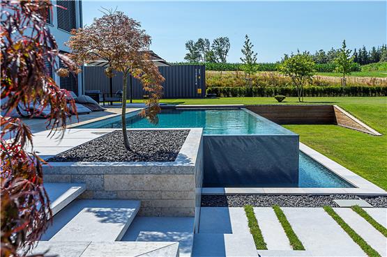 Preis für Maute – Besonders im Garten aus Albstadt: Rang zwei für den schönsten Pool