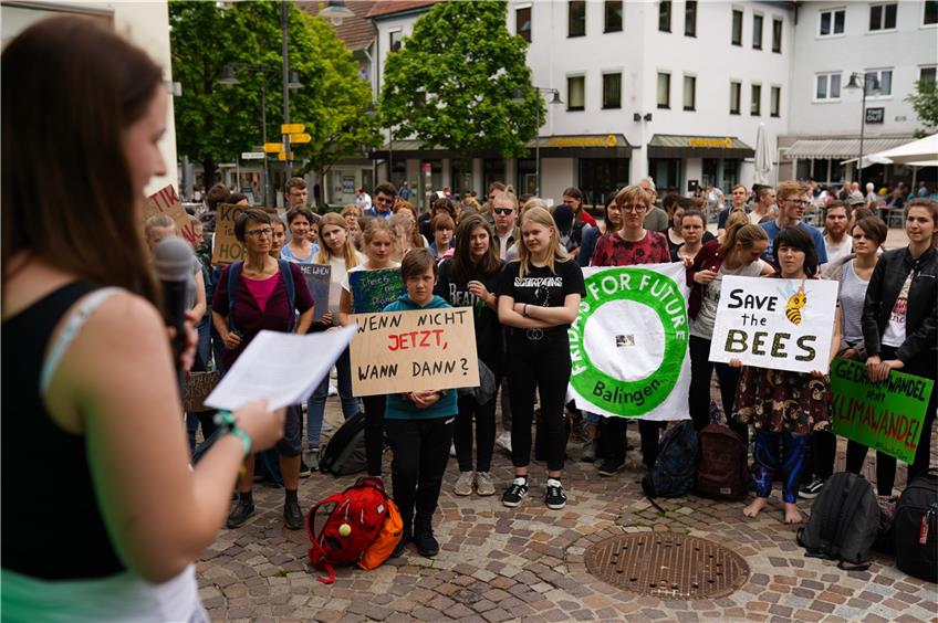 „Europawahl ist Klimawahl“: 160 Demonstrierende bei Kundgebung in der Balinger Innenstadt