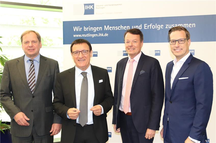 Wolfgang Reinhart beim IHK-Wirtschaftsgespräch in Reutlingen: Weg mit den Funklöchern