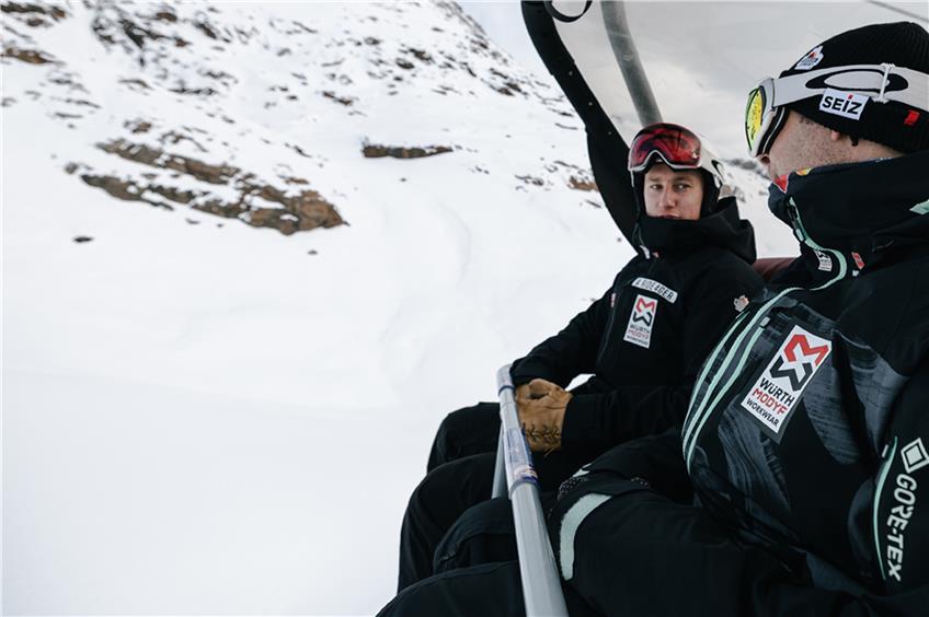 Snowboardcross-Weltcup in Valmalenco: Schwierige Startgerade selektiert das Fahrerfeld