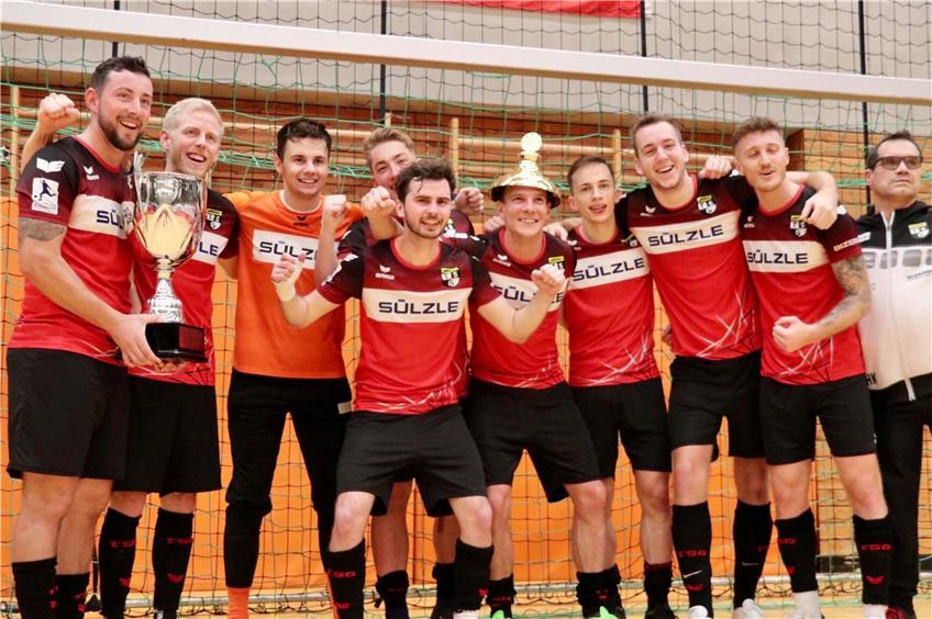 Indoor-Cup in Balingen: Der heiß begehrte Pokal bleibt in der Eyachstadt