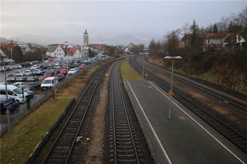 Signal auf Rot: Fachbüros raten von Parkdecks über den Balinger Bahngleisen ab