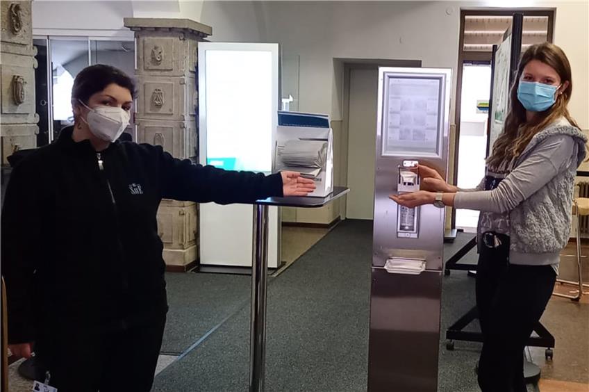 Strikte Vorgabe in Albstädter Wahllokalen: Nur Maskenträger dürfen an die Urnen