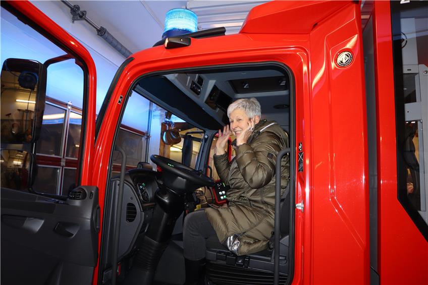 Das neue Löschfahrzeug ist da: Schwenninger Feuerwehr kann Einsätze nun mit einem LF 20 bewältigen