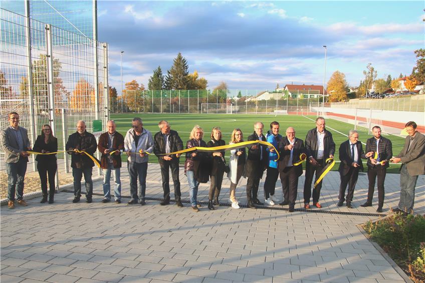 Für Schulsport und Training: Neue Sportanlage auf dem Balinger Längenfeld ist offiziell eröffnet