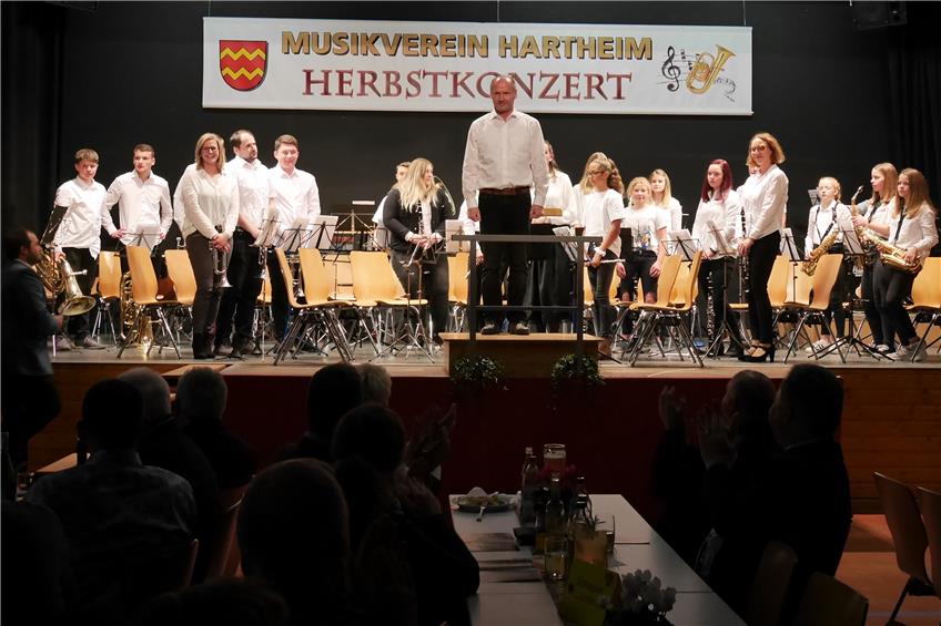 Konzert in Hartheim liefert Beweis: Musikvereine haben keine Nachwuchssorgen