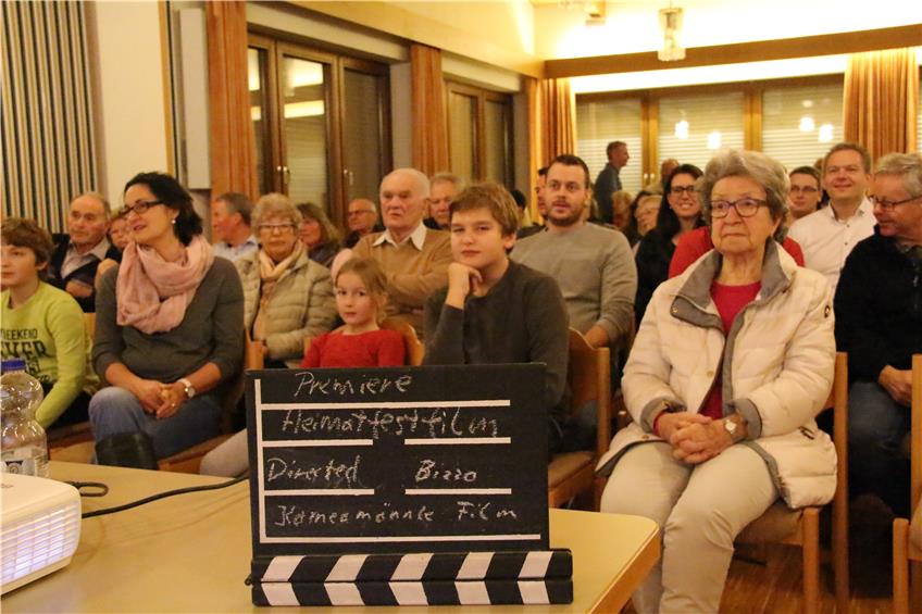 Klappe und Action: Weilstetten feiert Premiere des Heimatfilms von Günter Bitzer